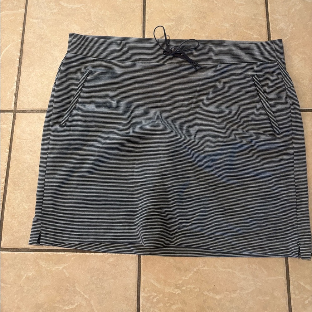 Athleta Skirt